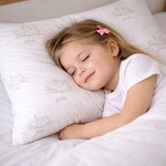 Подушка дитяча 40 x 60 см Soft PAPAELLA гіпоалергенна для дітей від 3 років, штучний пух