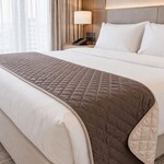 Покривало Саше Hotel Style 70 x 240 см мікрофібра двостороннє стьобане готельне шоколад, беж - фото 14