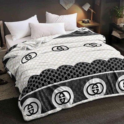 Плед Gucci (Гучч) 150x210 см, полуторный, Sofia Велсофт СПЛ-190