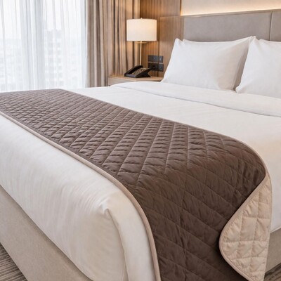 Покрывало Саше Hotel Style 70 x 240 см микрофибра двустороннее стеганное отельное шоколад, беж
