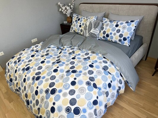 Комплект постельного белья Юлй Turkish Cotton, двусторонний, белый с яркими кругами