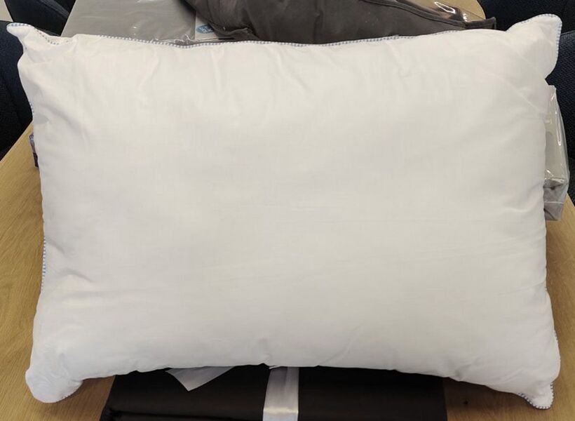 Подушка Snoozer 50 x 70 см з кантом, штучний лебединий пух, ТМ Daisy - зображення 6