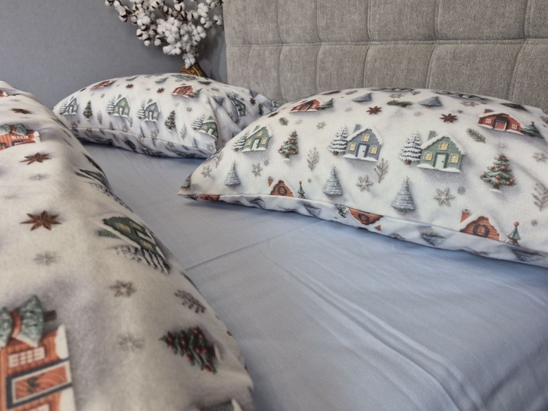 Комплект постільної білизни Новорічна Нічблакитний Turkish Flannel 5D білий з будиночками - зображення 9