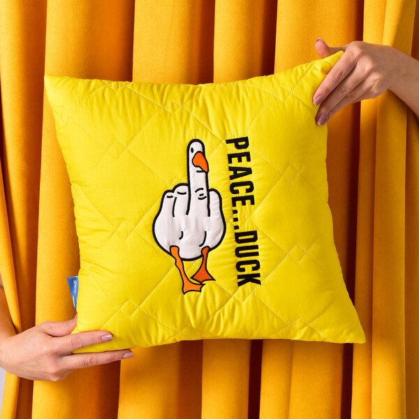 Подушка декоративна 40 x 40... DUCK IDEIA бойовий гусак з вишивкою - зображення 5