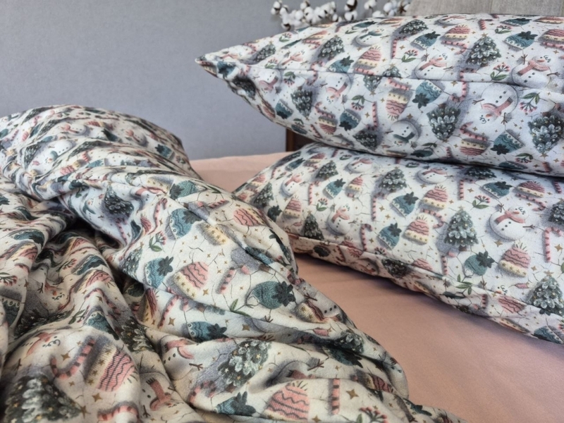 Комплект постільної білизни Шапуліпудра Turkish Flannel 5D зі сніговиками та шапками - зображення 7