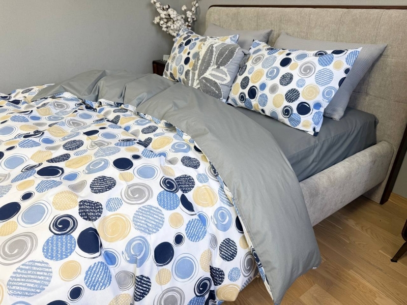 Комплект постельного белья Юлй Turkish Cotton, двусторонний, белый с яркими кругами - изображение 17